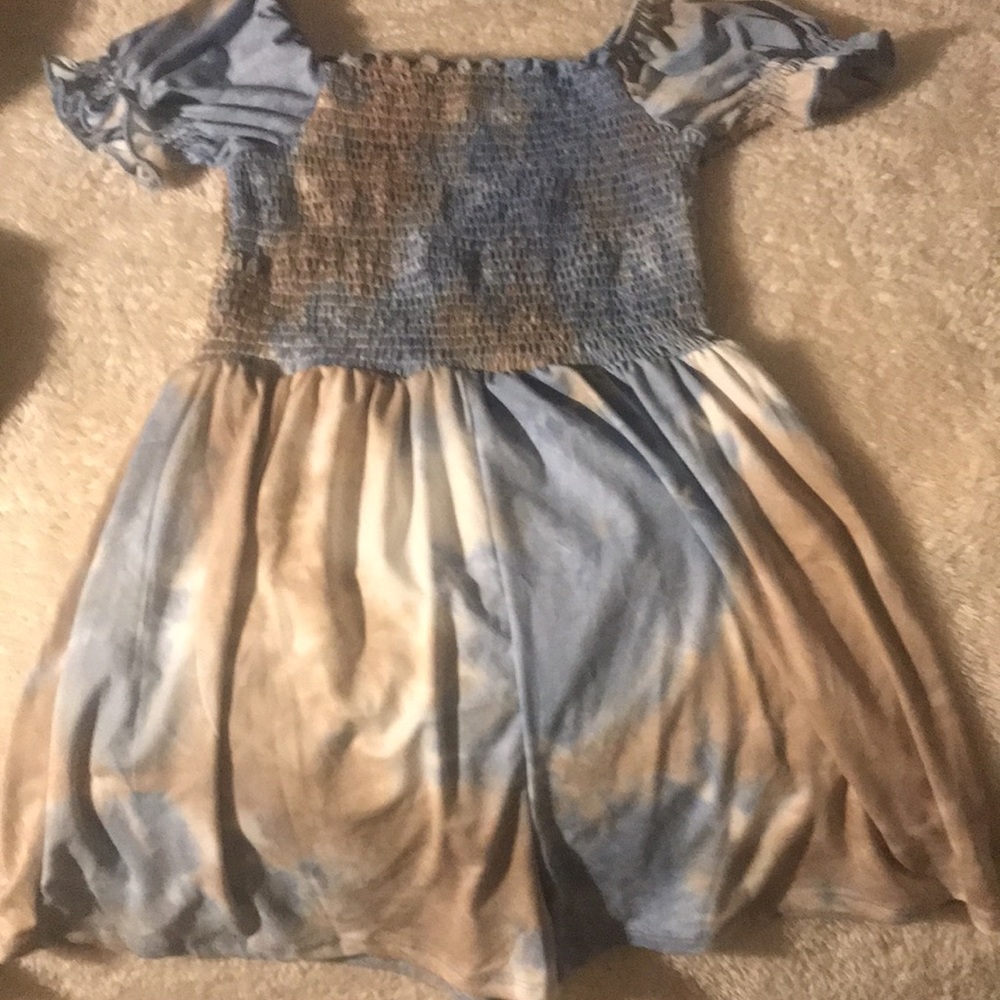 Romper - Picture 3 of 4